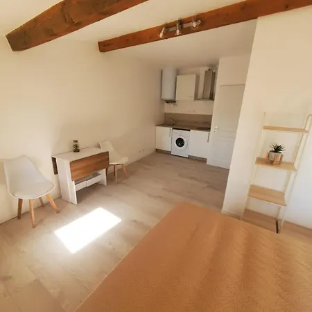 Cosy En Plein Centre Apartment Bedarieux
